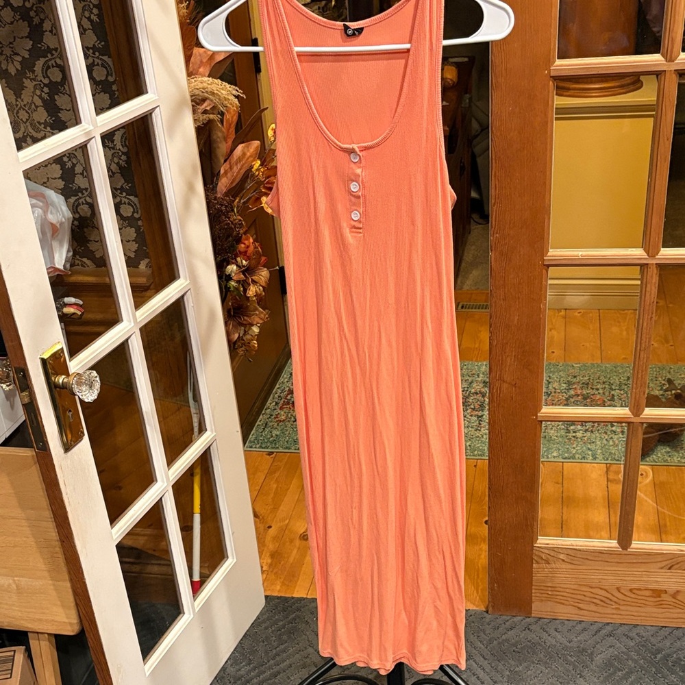 Elegant Sleeveless Coral Maxi Dress